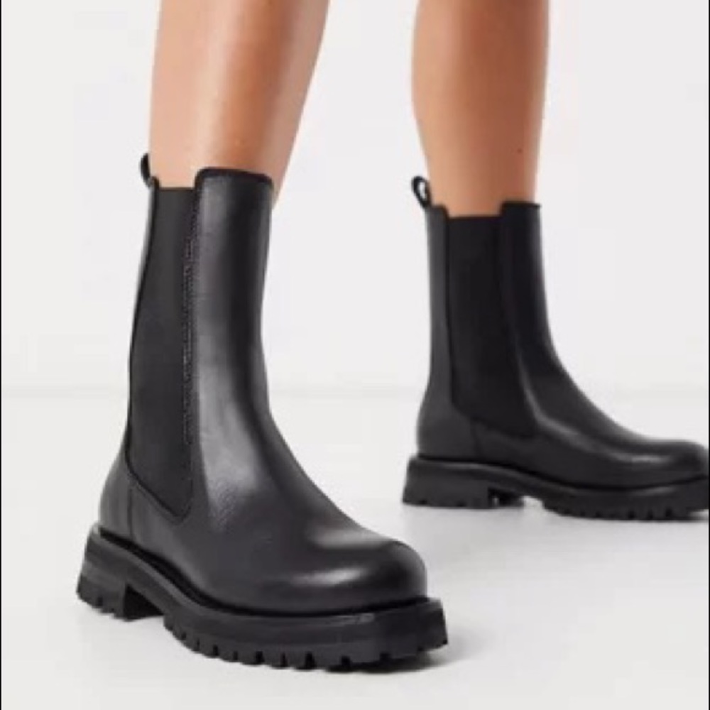 H&M combat grunge boots size 38 7 1/2 only used once